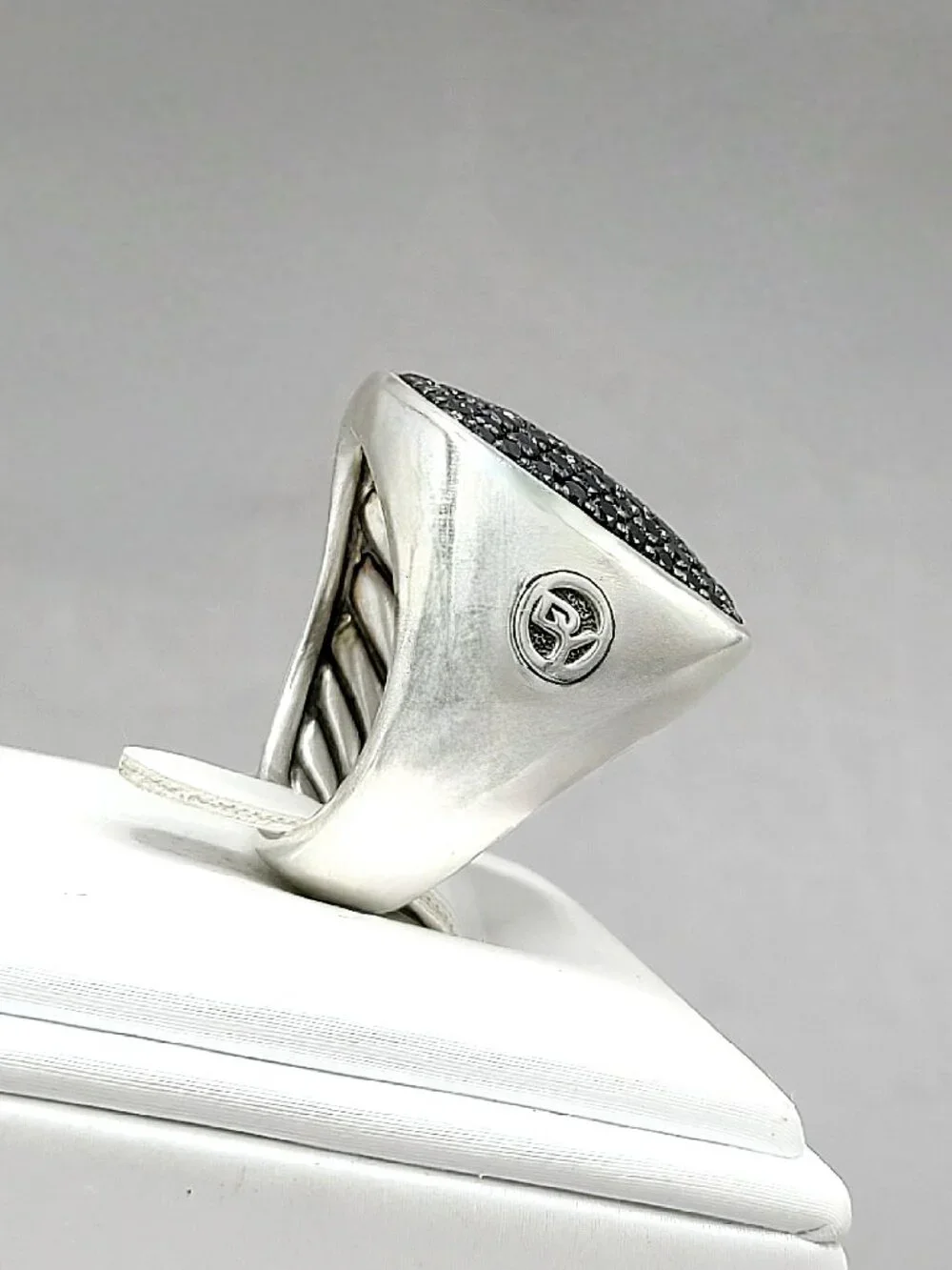 David Yurman Rectangular Pave Signet Ring w/ Pavé Black Diamonds - 25mm - Size 9